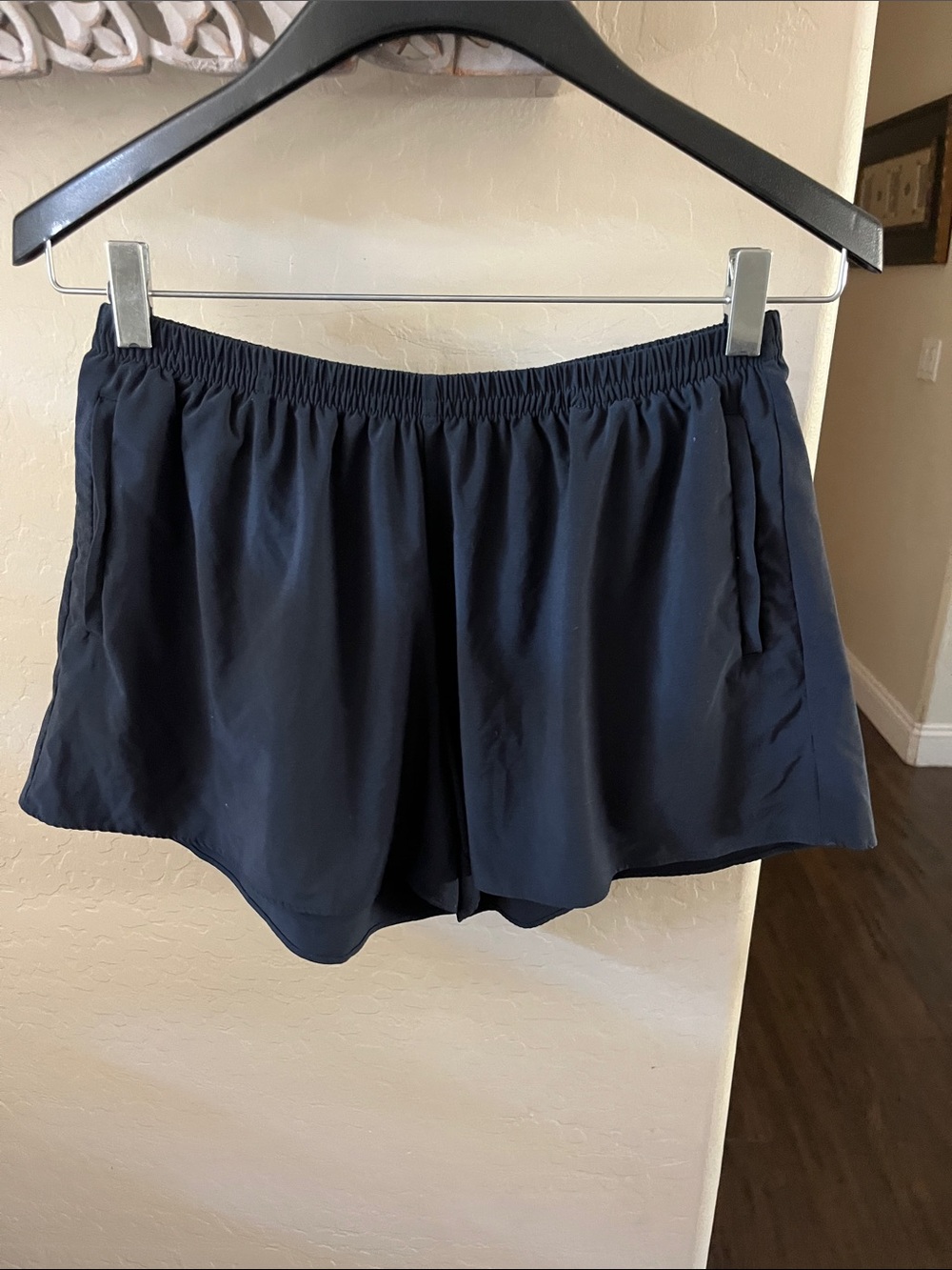 NWT VUORI Villa Shorts!